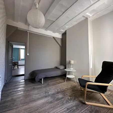 Chambre dans maison originale en centre ville-2